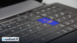 Kannettavan tietokoneen näppäimistö ja GDPR-merkki, aiuutiset.fi-lukko vasemmassa alakulmassa